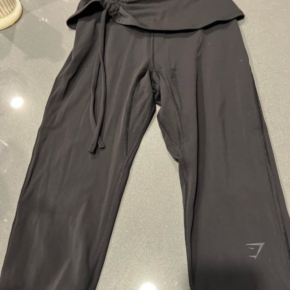 Gymshark fold over cropped pants - Picture 4 of 4